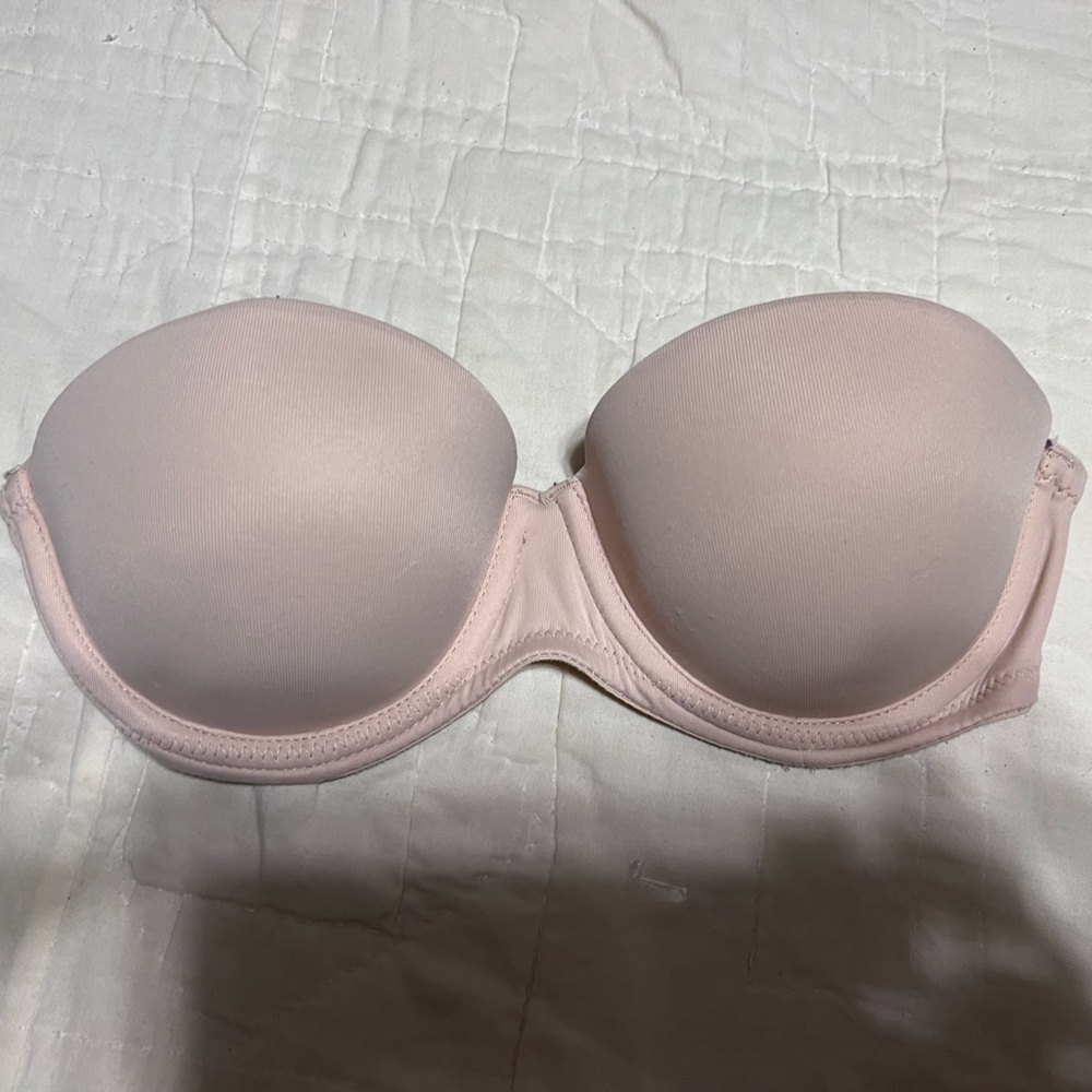 Pink by Victoria’s Secret strapless bra. Size 32A